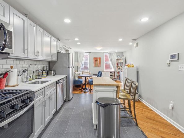 1711 S 6TH Street, Philadelphia PA 19148
