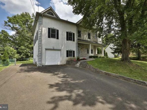 121 Brentwood Drive, Willow Grove PA 19090