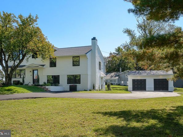 942 Surrey Drive, Blue Bell PA 19422