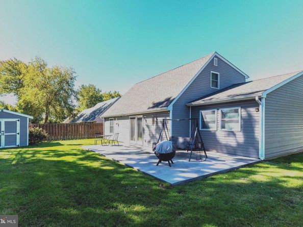 28 Inlet Road, Levittown PA 19057