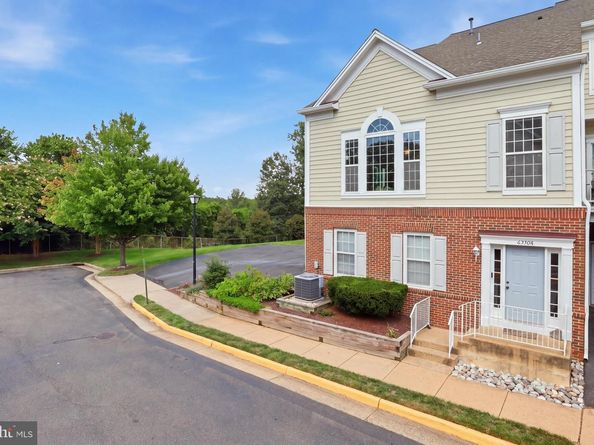 6350 Hawk View Court A, Alexandria VA 22312