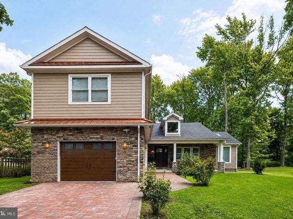 15 Wilfred Drive, Yardley PA 19067
