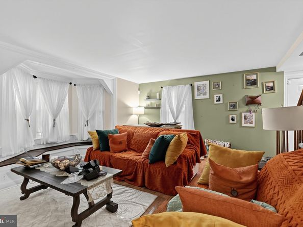 30 W Moreland Avenue, Hatboro PA 19040