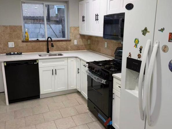 2634 S 10TH Street, Philadelphia PA 19148