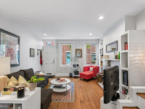 2424 Waverly Street, Philadelphia PA 19146
