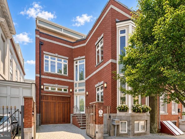 838 Lombard Street, Philadelphia PA 19147