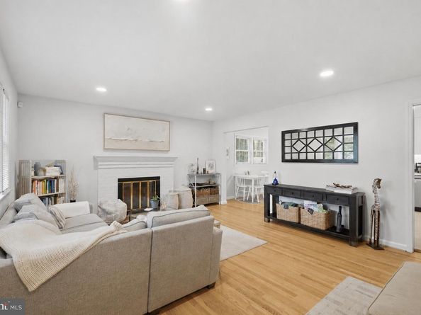 6108 22nd Road N, Arlington VA 22205