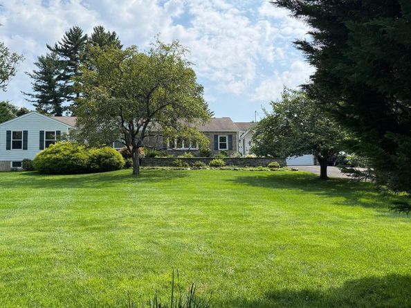 1484 Grasshopper Road, Huntingdon Valley PA 19006