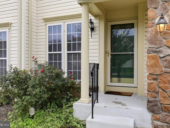 712 Wisteria Drive, Warrington PA 18976