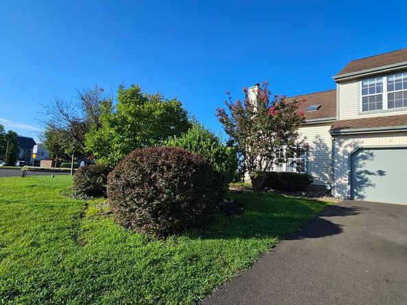 1 Laurel Circle, Newtown PA 18940