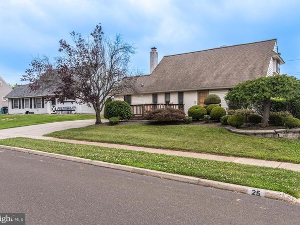 23 Begonia Lane, Levittown PA 19054