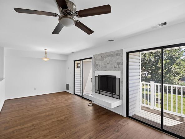1056 Warwick, Sterling VA 20164