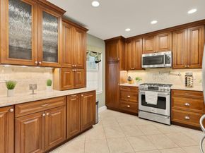 5006 Domain Place, Alexandria VA 22311