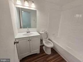 221 N Fillmore Avenue 6, Sterling VA 20164