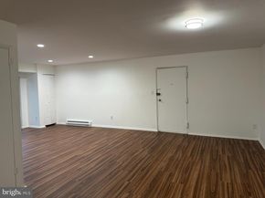221 N Fillmore Avenue 6, Sterling VA 20164