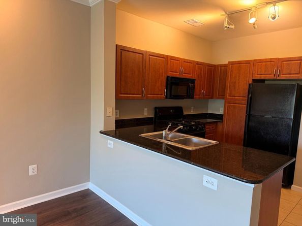 12901 Centre Park Circle 318, Herndon VA 20171