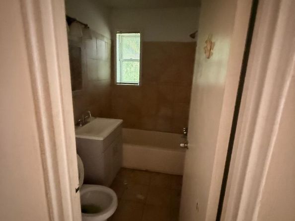 510 Ridge Road SE 301, Washington DC 20019