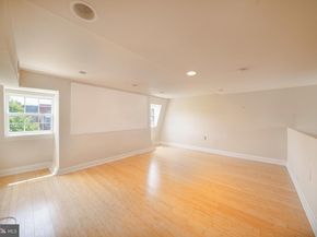 1371 Monroe NW, Washington DC 20010