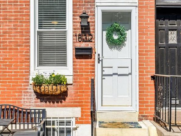1832 S Sartain Street, Philadelphia PA 19148