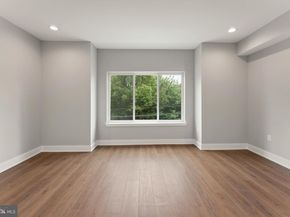 429 Lemonte Street, Philadelphia PA 19128