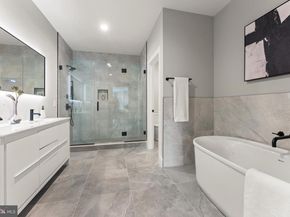 429 Lemonte Street, Philadelphia PA 19128