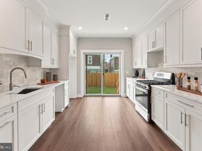 429 Lemonte Street, Philadelphia PA 19128