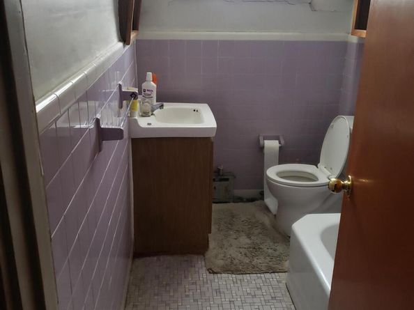 2650 S 61st Street, Philadelphia PA 19142