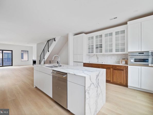 706 Latona Street F, Philadelphia PA 19147