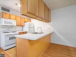 1100 Vine Street 415, Philadelphia PA 19107