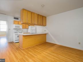 1100 Vine Street 415, Philadelphia PA 19107
