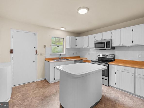 616 46TH Street NE, Washington DC 20019