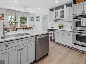10 Bailey Drive, Washington Crossing PA 18977
