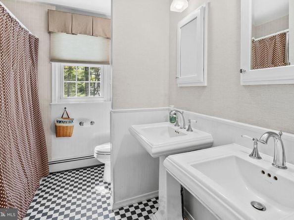10 Bailey Drive, Washington Crossing PA 18977