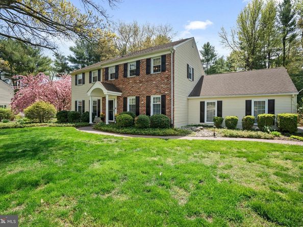 10 Bailey Drive, Washington Crossing PA 18977