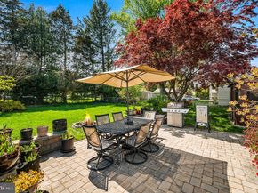 416 Preston Lane, Hatboro PA 19040