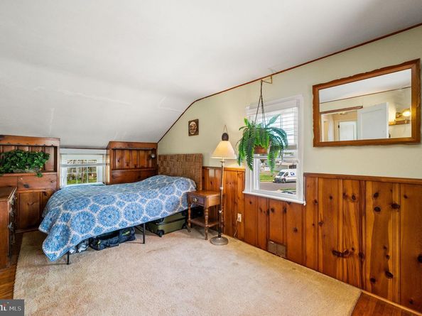 416 Preston Lane, Hatboro PA 19040