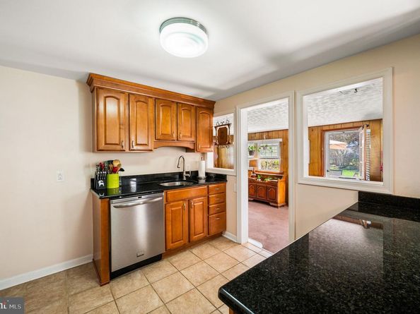 416 Preston Lane, Hatboro PA 19040