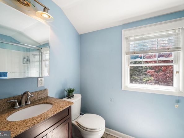 416 Preston Lane, Hatboro PA 19040