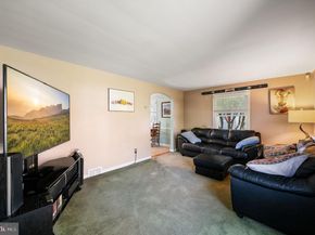 416 Preston Lane, Hatboro PA 19040