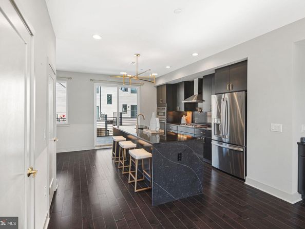 670 N 13TH Street, Philadelphia PA 19123