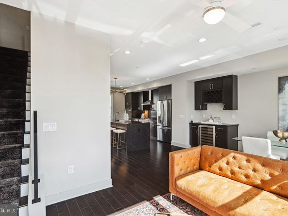 670 N 13TH Street, Philadelphia PA 19123