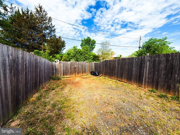 5049 Benning Road SE, Washington DC 20019
