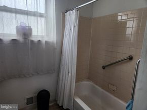 5737 N Park Avenue, Philadelphia PA 19141