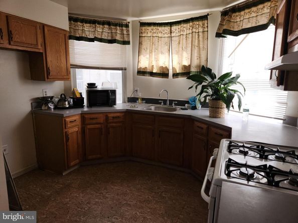 5737 N Park Avenue, Philadelphia PA 19141