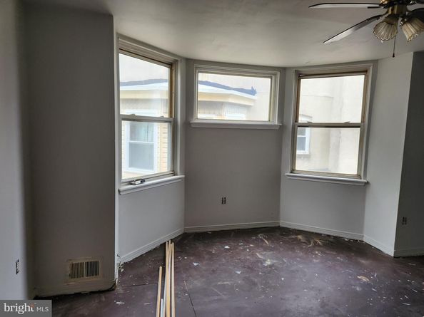 5737 N Park Avenue, Philadelphia PA 19141