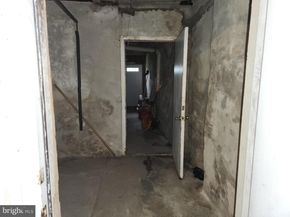 5737 N Park Avenue, Philadelphia PA 19141