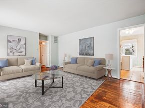8112 Buckspark Lane E, Potomac MD 20854