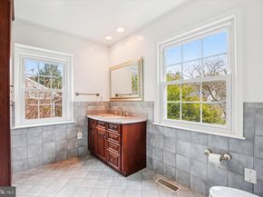 8112 Buckspark Lane E, Potomac MD 20854