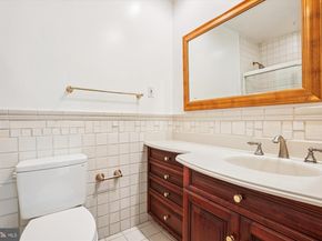 8112 Buckspark Lane E, Potomac MD 20854