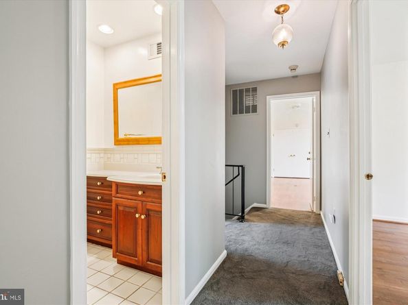 8112 Buckspark Lane E, Potomac MD 20854